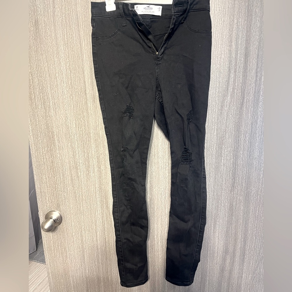 Hollister Curvy High Rise Black Ripped Jeggings